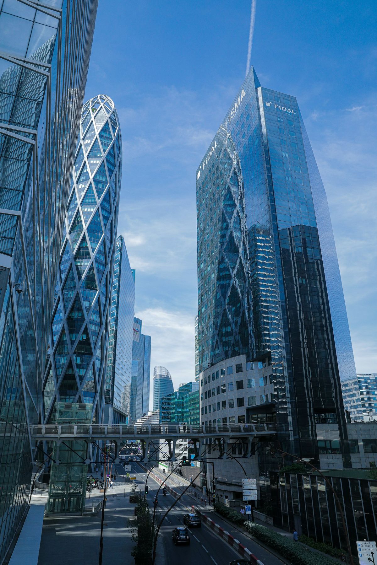 Skyskraperne i forretningsbydelen La Défense i Paris